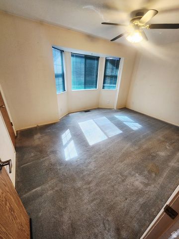 6043 W PARKHAM WAY, Kearns, UT 84118