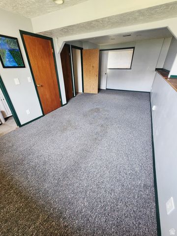 6043 W PARKHAM WAY, Kearns, UT 84118