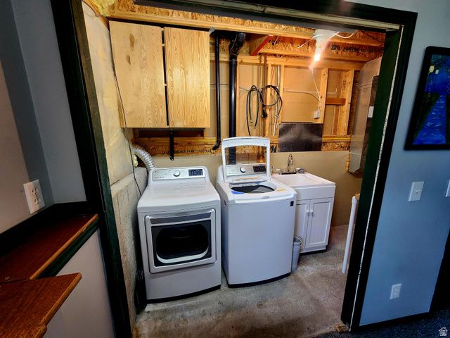 6043 W PARKHAM WAY, Kearns, UT 84118