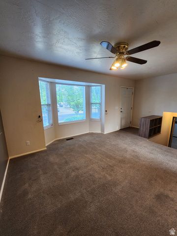 6043 W PARKHAM WAY, Kearns, UT 84118