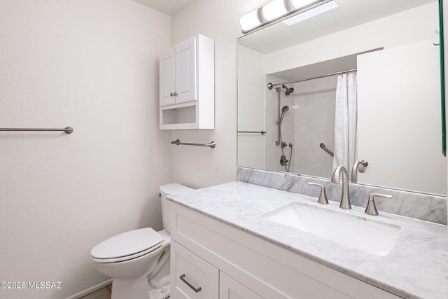 4661 N Camino De Oeste, Tucson, AZ 85745