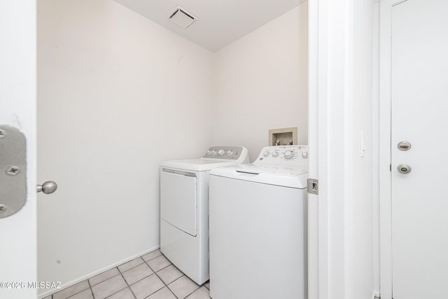 4661 N Camino De Oeste, Tucson, AZ 85745