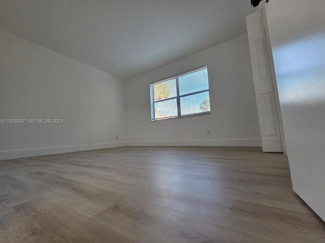 10023 Winding Lake Rd 104, Sunrise, FL 33351