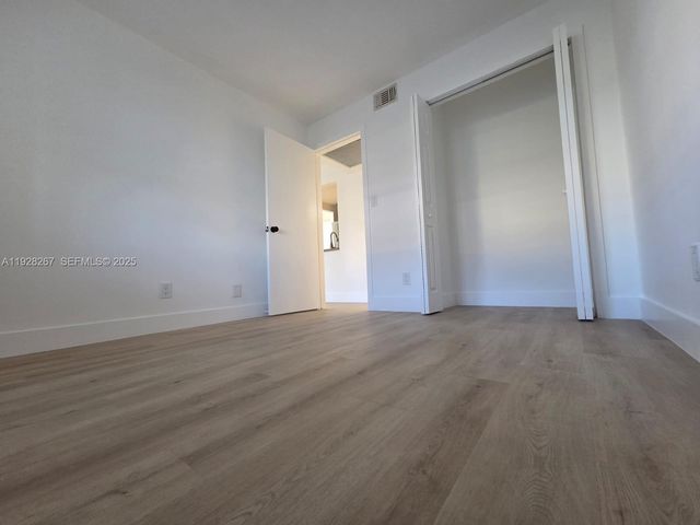 10023 Winding Lake Rd 104, Sunrise, FL 33351