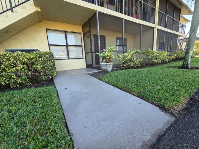 10023 Winding Lake Rd 104, Sunrise, FL 33351
