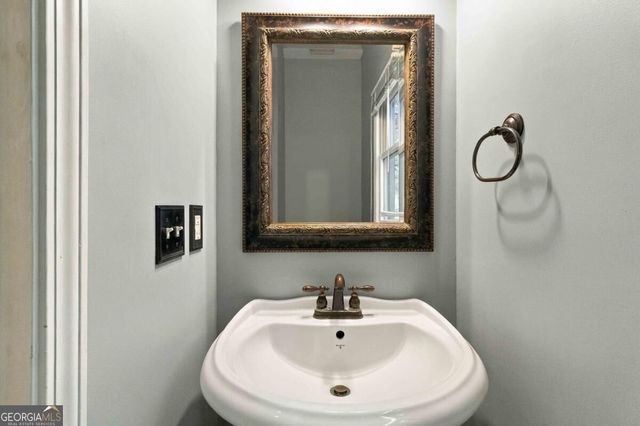 5880 The Twelfth Fairway, Suwanee, GA 30024