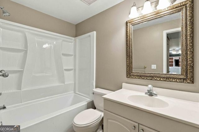 5880 The Twelfth Fairway, Suwanee, GA 30024