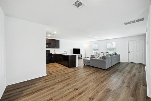 221 Texas Angel WAY, Jarrell, TX 76537