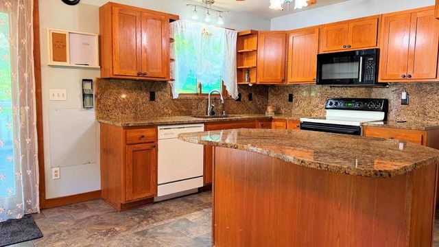 338 South Street, Deforest, WI 53532