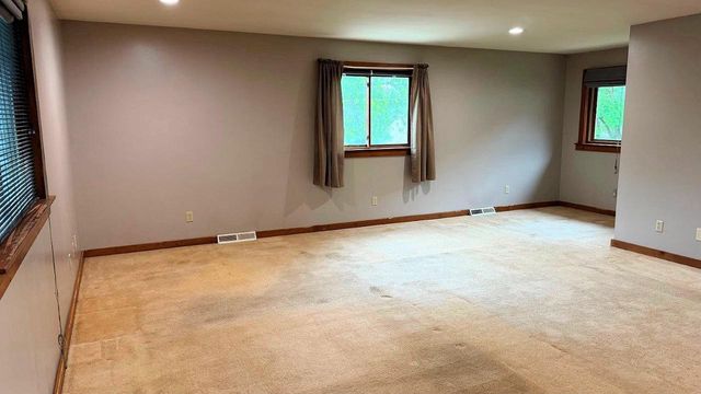 338 South Street, Deforest, WI 53532