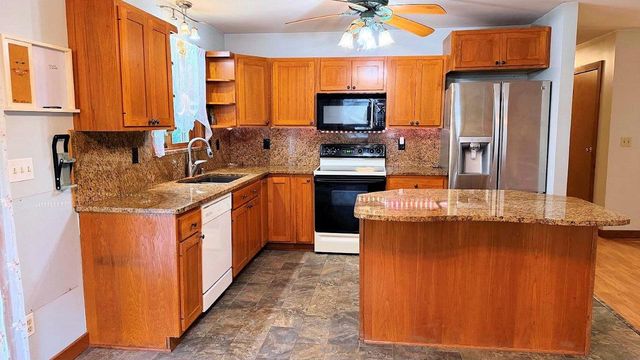 338 South Street, Deforest, WI 53532