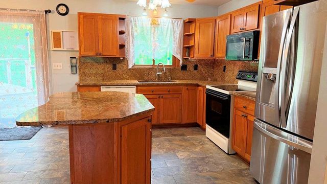 338 South Street, Deforest, WI 53532