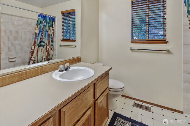 21211 95th Court S, Kent, WA 98031