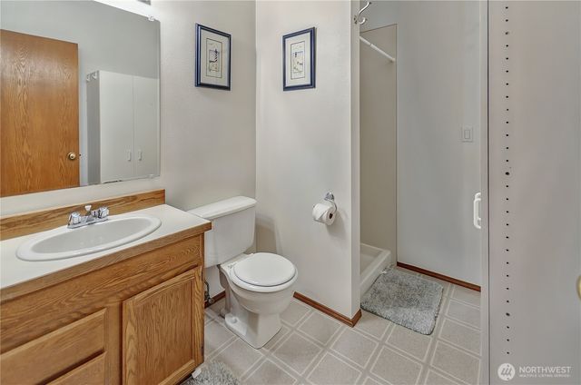 21211 95th Court S, Kent, WA 98031