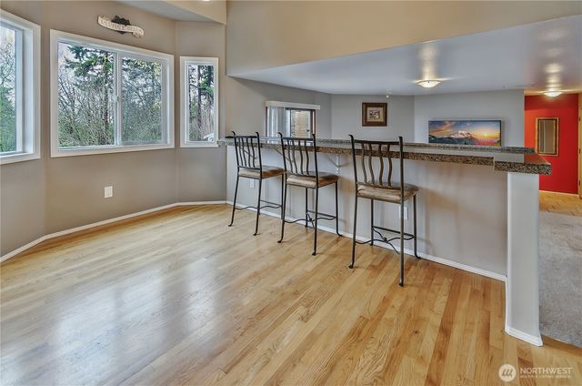 21211 95th Court S, Kent, WA 98031