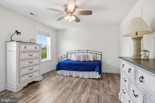 9 WALNUT WAY, Langhorne, PA 19047