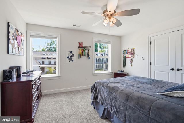 9 WALNUT WAY, Langhorne, PA 19047