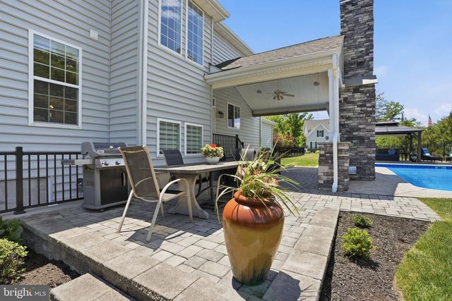 9 WALNUT WAY, Langhorne, PA 19047
