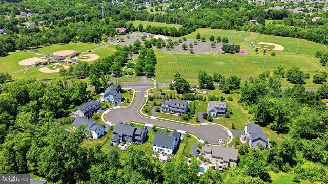 9 WALNUT WAY, Langhorne, PA 19047