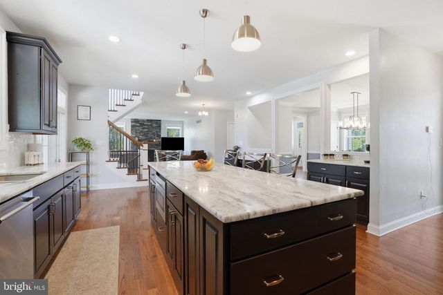 9 WALNUT WAY, Langhorne, PA 19047