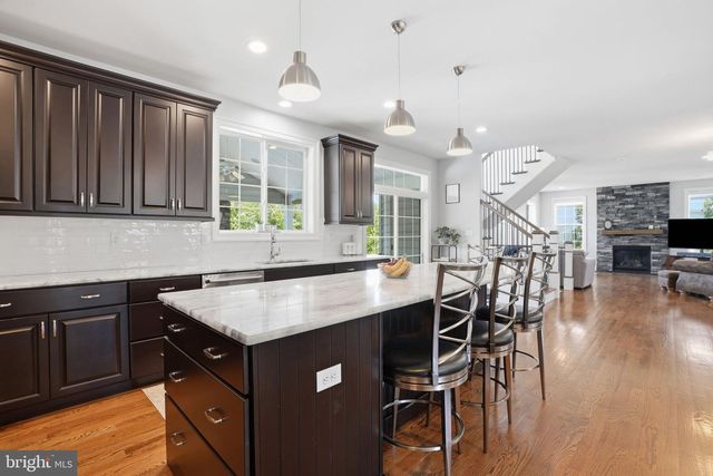 9 WALNUT WAY, Langhorne, PA 19047