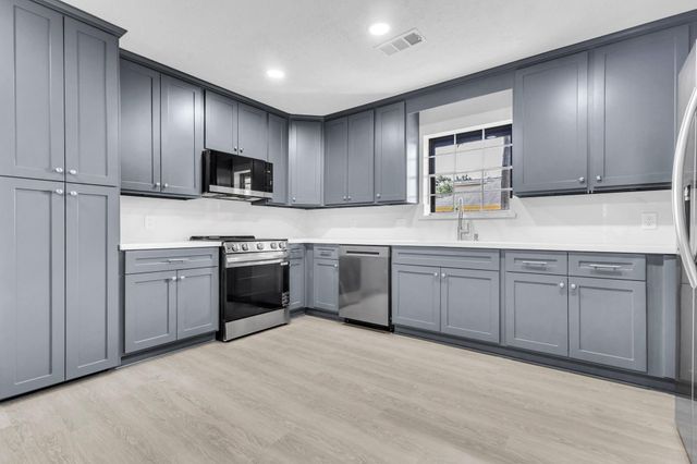 617 Baywood Drive, Seabrook, TX 77586