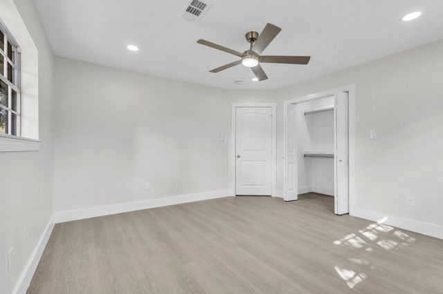 617 Baywood Drive, Seabrook, TX 77586