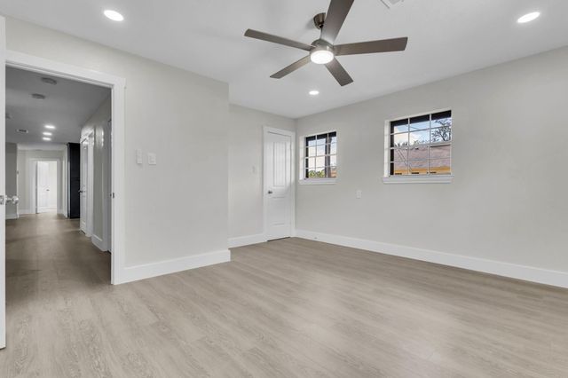 617 Baywood Drive, Seabrook, TX 77586