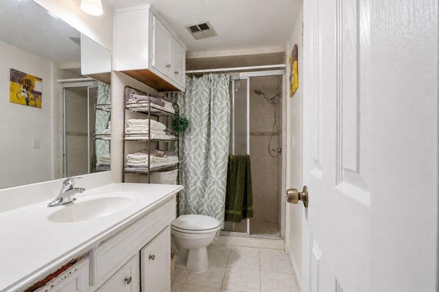 10323 Sageyork Drive, Houston, TX 77089