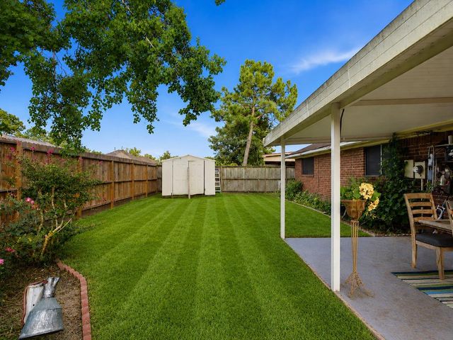 10323 Sageyork Drive, Houston, TX 77089