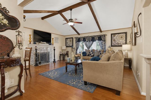 10323 Sageyork Drive, Houston, TX 77089