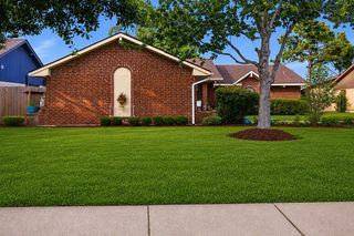 10323 Sageyork Drive, Houston, TX 77089