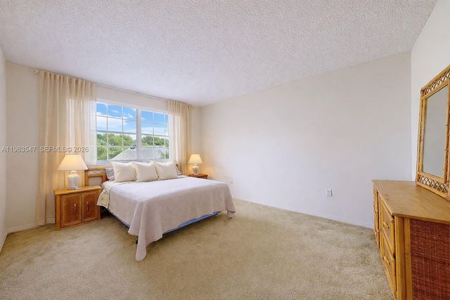 6322 SW 112th Pl, Miami, FL 33173