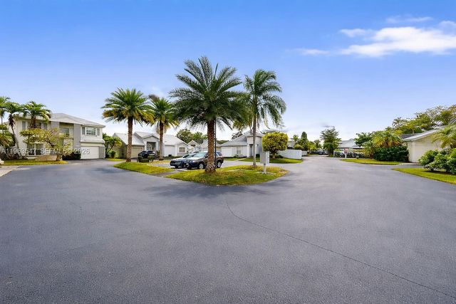 6322 SW 112th Pl, Miami, FL 33173