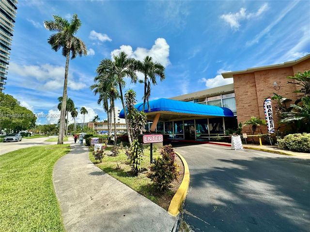 26 Diplomat Pkwy 2368, Hallandale Beach, FL 33009