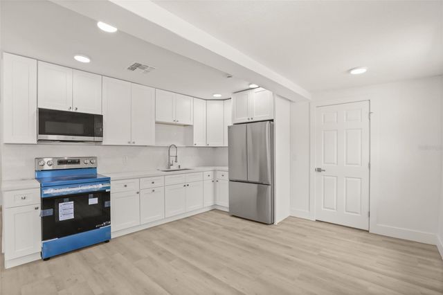 127 LEON STREET, Altamonte Springs, FL 32701