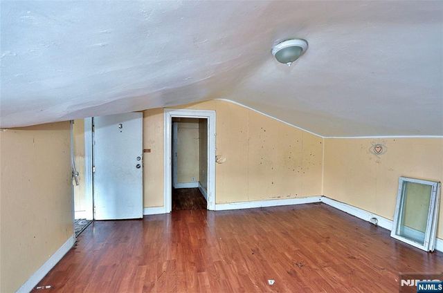 27-29 Oak Street, Paterson, NJ 07501