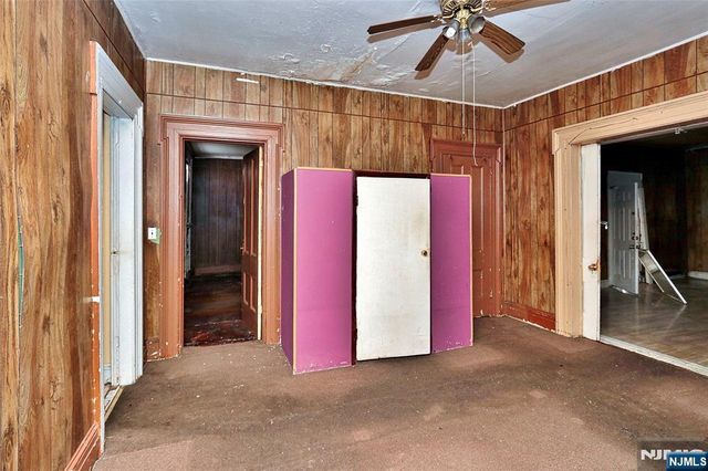 27-29 Oak Street, Paterson, NJ 07501