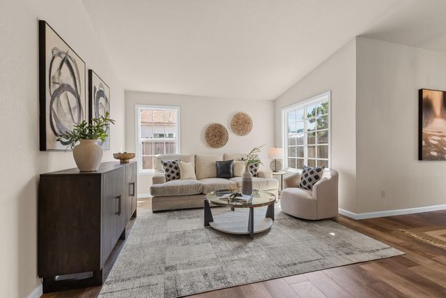 5925 Creighton Way, Sacramento, CA 95842