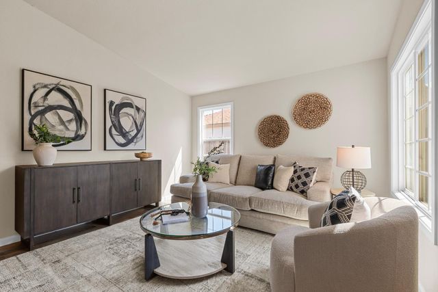 5925 Creighton Way, Sacramento, CA 95842