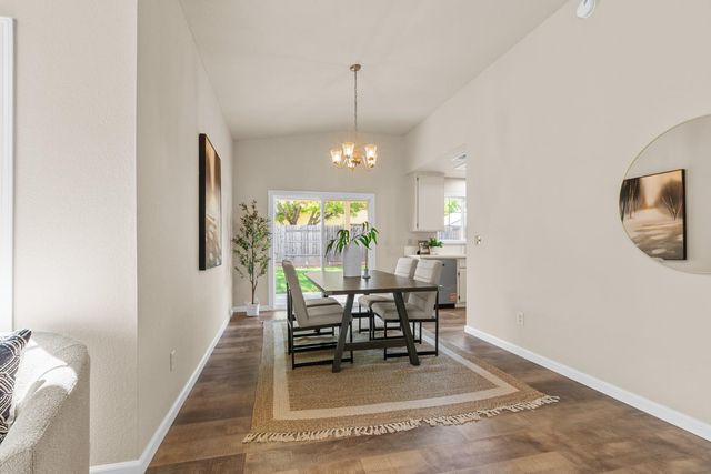 5925 Creighton Way, Sacramento, CA 95842