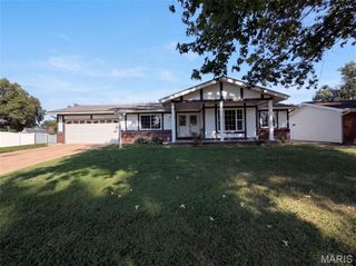 12132 Jerries Lane, Florissant, MO 63033