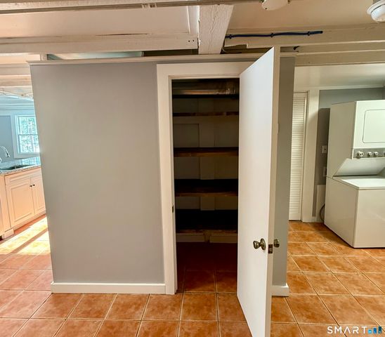 7 Washington Road, Woodbury, CT 06798