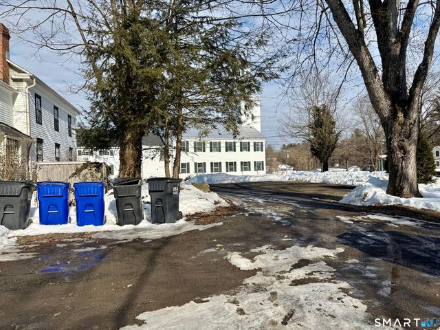 7 Washington Road, Woodbury, CT 06798