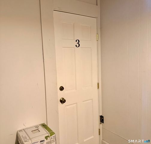 7 Washington Road, Woodbury, CT 06798