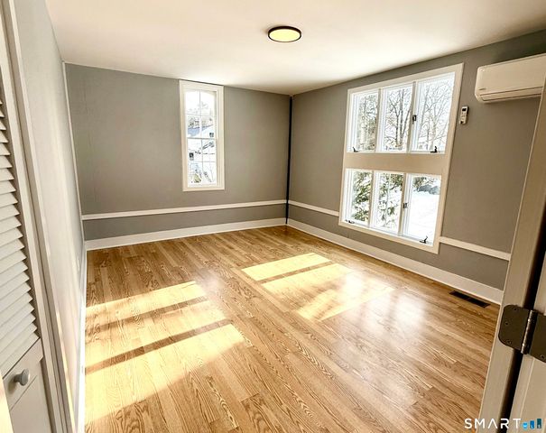 7 Washington Road, Woodbury, CT 06798