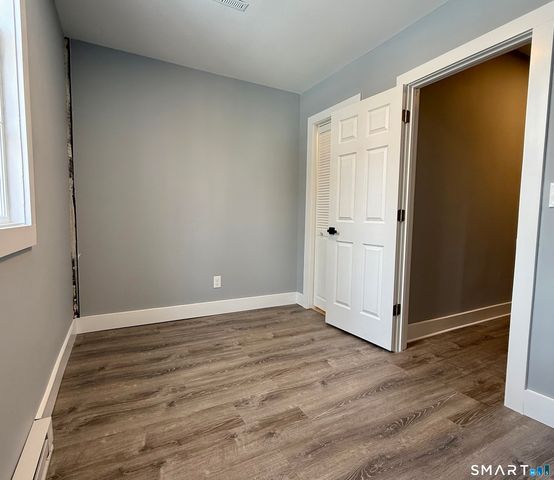 7 Washington Road, Woodbury, CT 06798