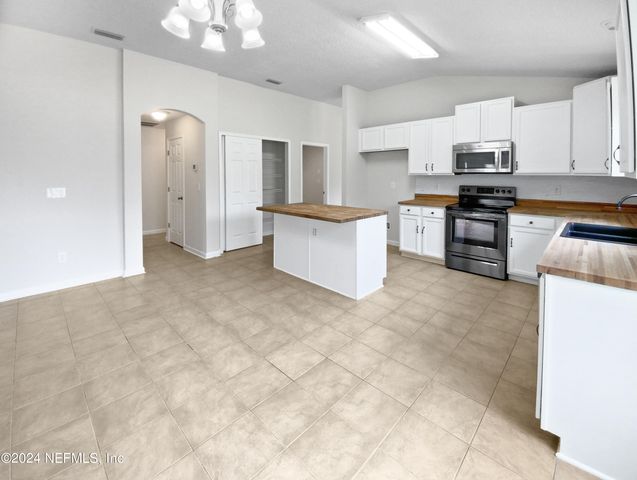 6332 LOUIS CLARK Court, Jacksonville, FL 32222