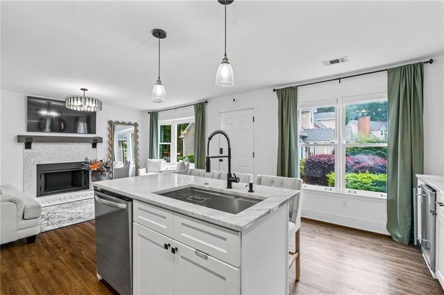 1022 Sasha Lane, Roswell, GA 30075