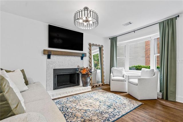 1022 Sasha Lane, Roswell, GA 30075